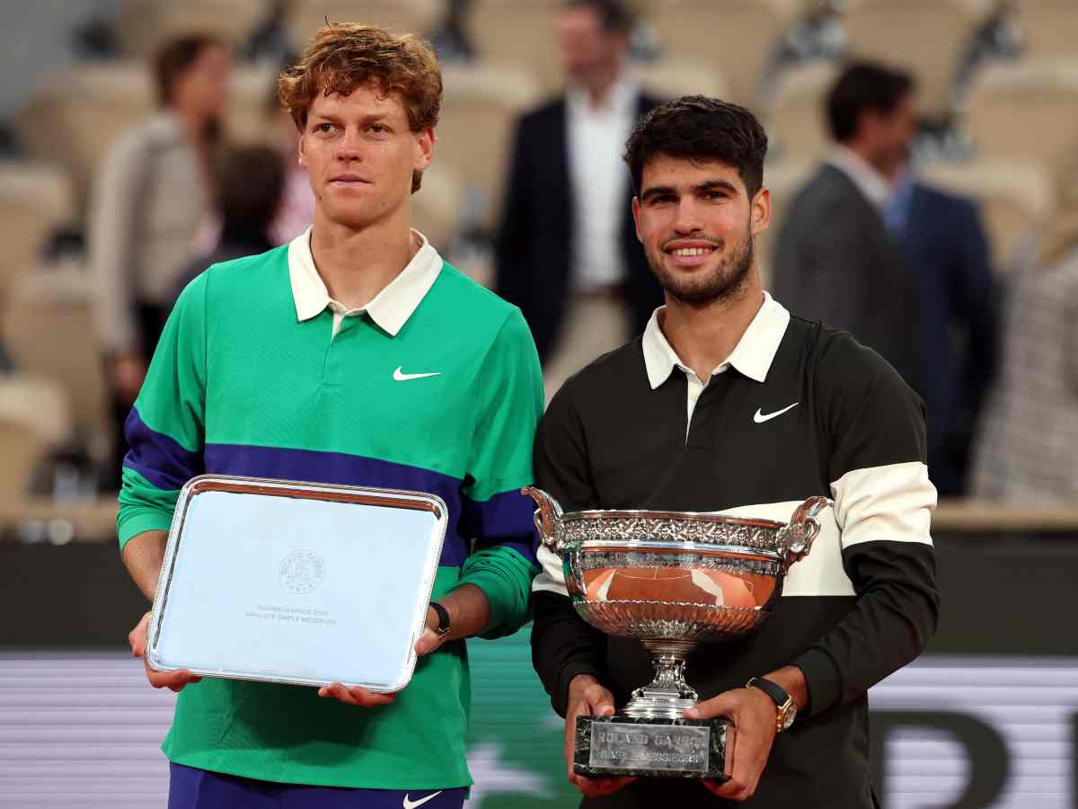 Sinner e Alcaraz posano insieme al Roland Garros 2025